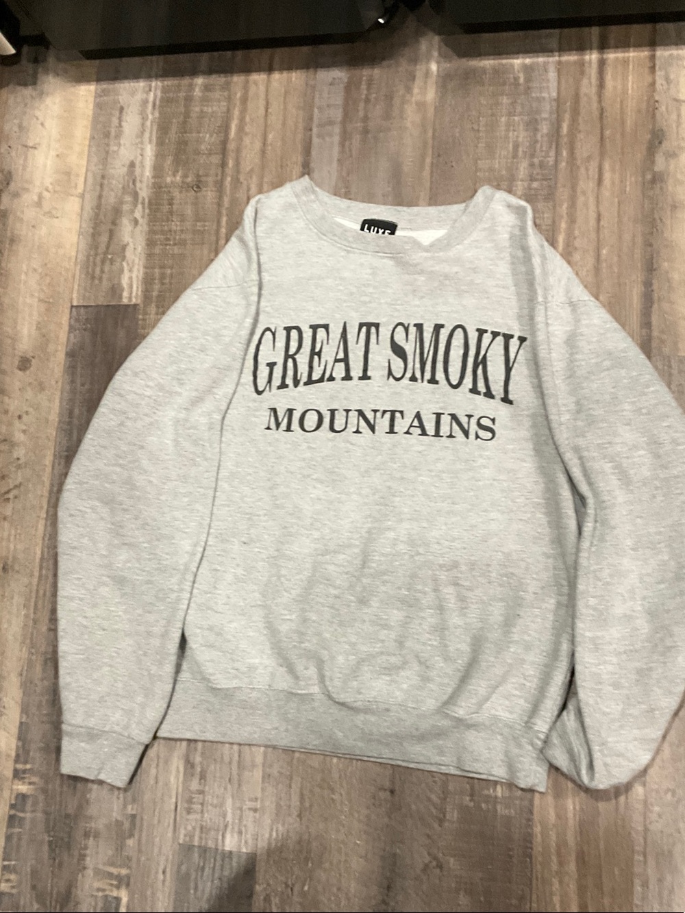 Luxe Grey 'Great Smoky Mountains' Crewneck Sweatshirt